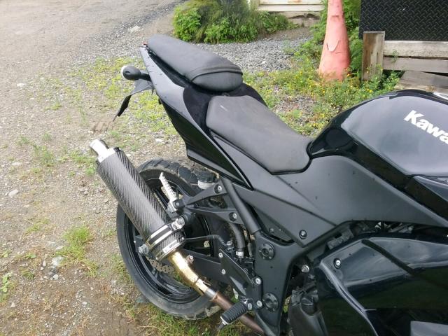 JKAEXMJ10BDA84586 - 2011 KAWASAKI EX250 J BLACK photo 6