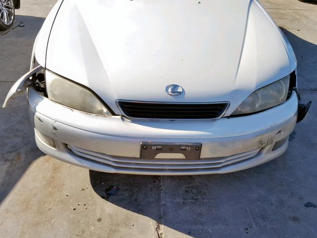 JT8BF28G6Y0268775 - 2000 LEXUS ES 300 WHITE photo 9