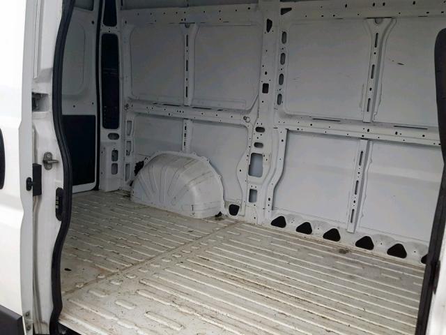 3C6TRVBG9JE113990 - 2018 RAM PROMASTER 白色 照片 6