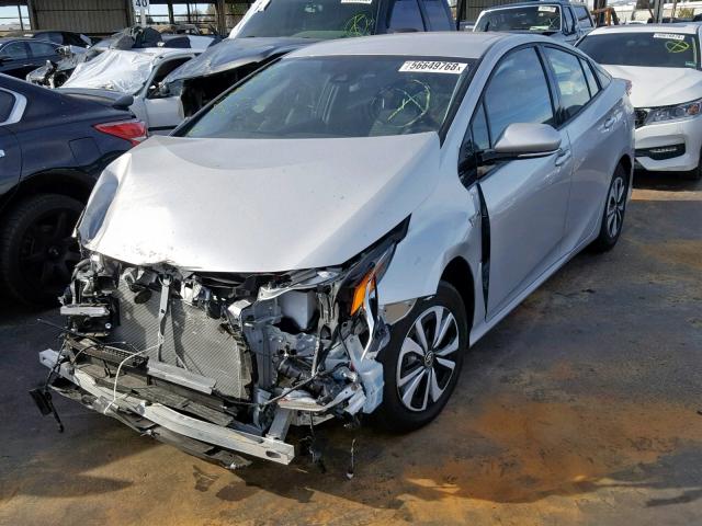 JTDKARFP6J3083755 - 2018 TOYOTA PRIUS PRIM ვერცხლისფერი ფოტო 2