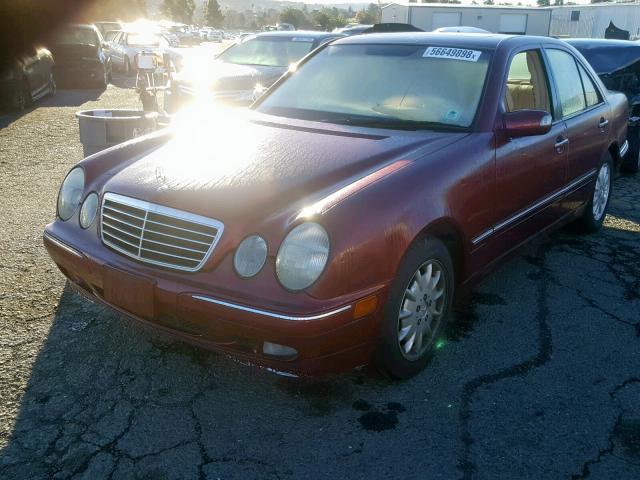 WDBJF65J9YB014677 - 2000 MERCEDES-BENZ E 320 RED photo 2