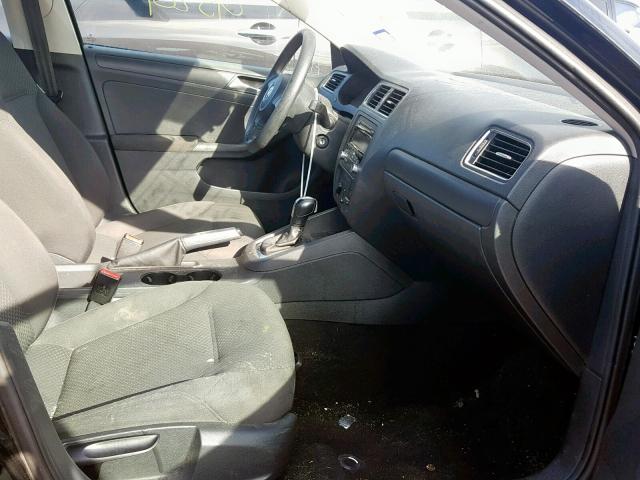 3VW2K7AJ8CM334536 - 2012 VOLKSWAGEN JETTA BASE BLACK photo 5