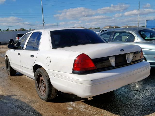 2FAFP71W66X138417 - 2006 FORD CROWN VICT WHITE photo 3