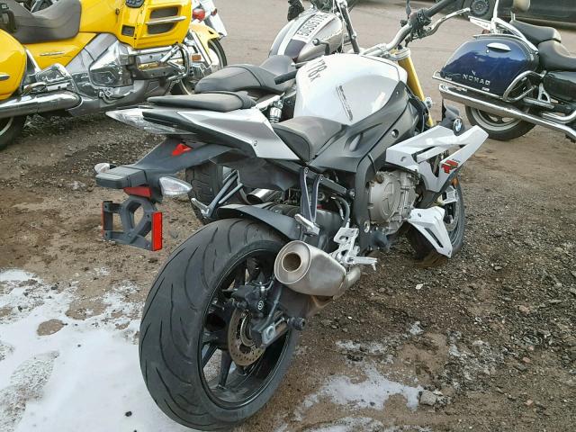 WB10D1205GZ696395 - 2016 BMW S 1000 R WHITE photo 4