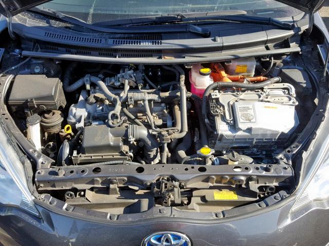 JTDKDTB32E1061101 - 2014 TOYOTA PRIUS C CHARCOAL photo 7