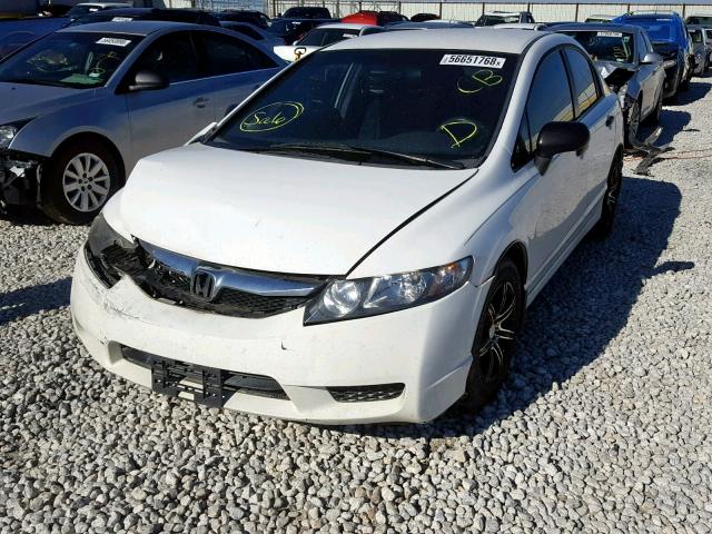 19XFA1F30AE056379 - 2010 HONDA CIVIC VP WHITE photo 2