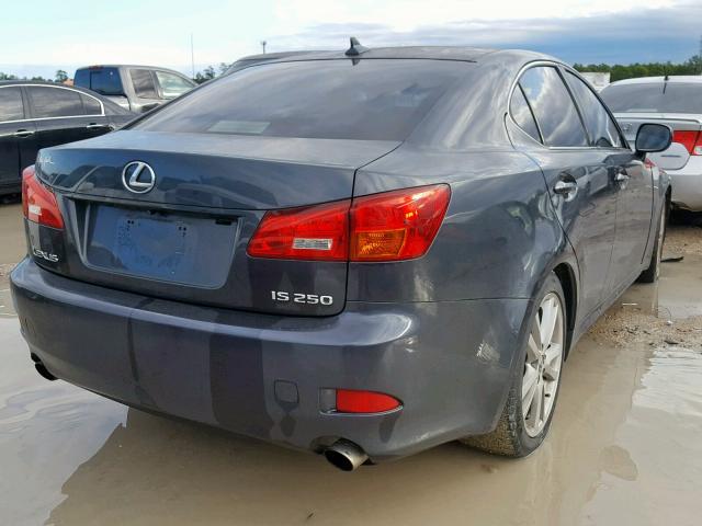 JTHBK262372055398 - 2007 LEXUS IS 250 GRAY photo 4