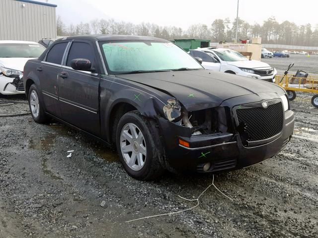 2C3JA53G35H634675 - 2005 CHRYSLER 300 TOURIN BLACK photo 1