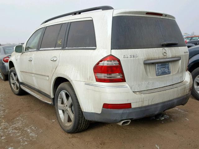 4JGBF25E69A470799 - 2009 MERCEDES-BENZ GL WHITE photo 3