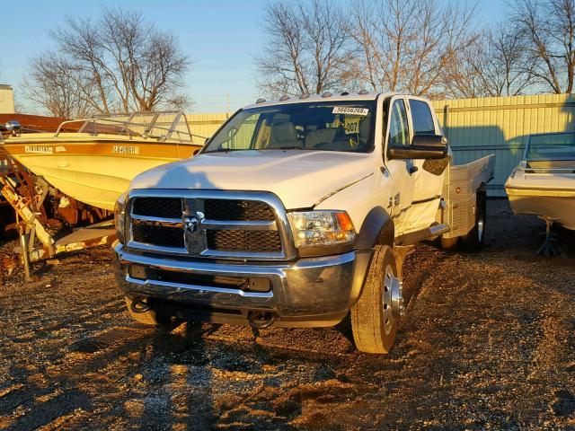 3C7WRLEL5HG555475 - 2017 RAM 4500 WHITE photo 2