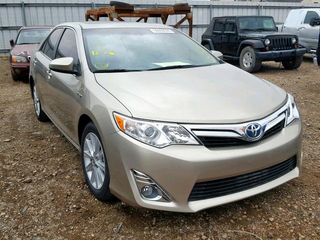 4T1BD1FK1EU133048 - 2014 TOYOTA CAMRY HYBR GOLD photo 1