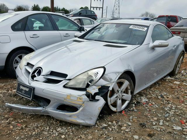 WDBWK54F97F140909 - 2007 MERCEDES-BENZ SLK 280 SILVER photo 2