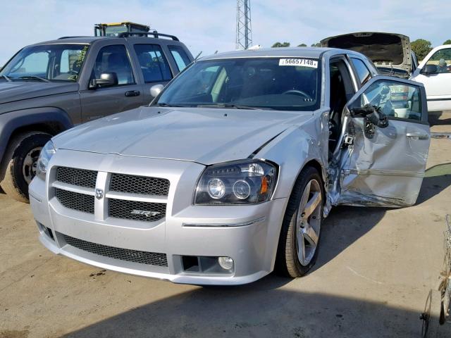 2D8GV77377H707306 - 2007 DODGE MAGNUM SRT SILVER photo 2