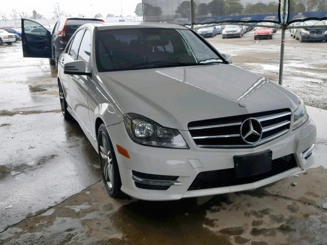 WDDGF4HB1EA944536 - 2014 MERCEDES-BENZ C 250 WHITE photo 1