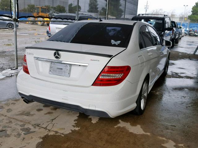 WDDGF4HB1EA944536 - 2014 MERCEDES-BENZ C 250 WHITE photo 4