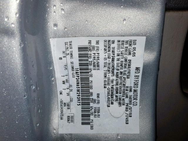 1FAFP34N65W293975 - 2005 FORD FOCUS ZX4 SILVER photo 10