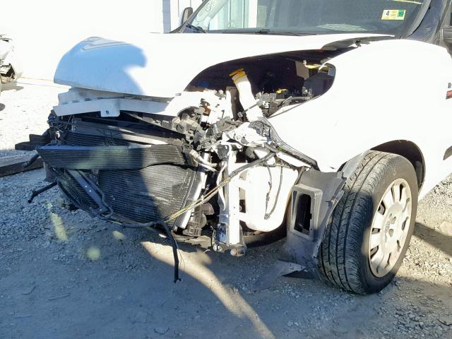 ZFBERFBTXG6C18756 - 2016 RAM PROMASTER 白色 照片 9