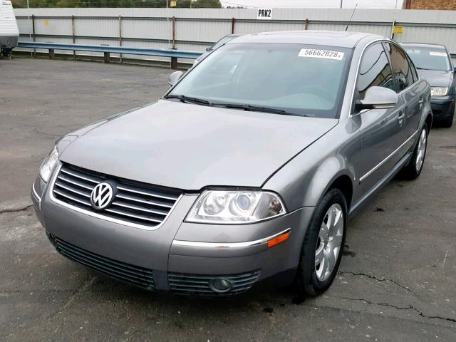 WVWAE63B55E013259 - 2005 VOLKSWAGEN PASSAT GLS GRAY photo 2