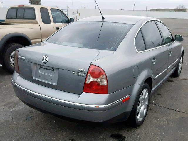 WVWAE63B55E013259 - 2005 VOLKSWAGEN PASSAT GLS GRAY photo 4