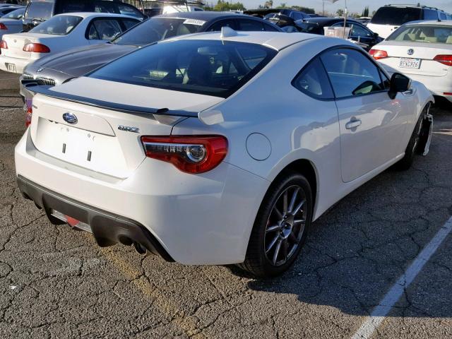 JF1ZCAC16J9600372 - 2018 SUBARU BRZ 2.0 LI WHITE photo 4