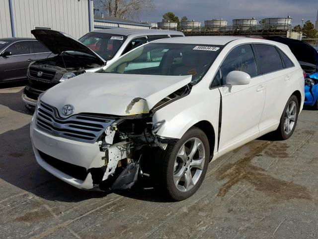 4T3ZK3BB9AU032718 - 2010 TOYOTA VENZA BASE WHITE photo 2