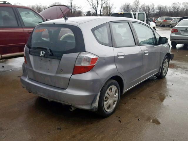 JHMGE8H23AS004973 - 2010 HONDA FIT GRAY photo 4