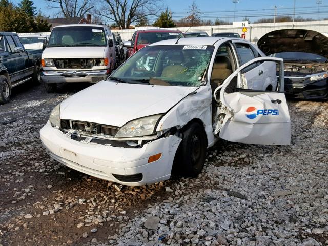 1FAFP34N17W323936 - 2007 FORD FOCUS ZX4 WHITE photo 2