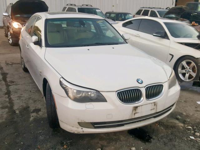 WBANV13579C153844 - 2009 BMW 528 XI WHITE photo 1