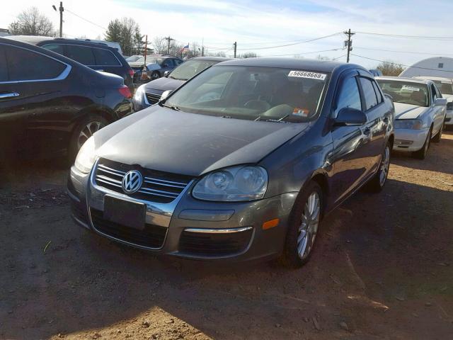 3VWRA71K48M190775 - 2008 VOLKSWAGEN JETTA WOLF GRAY photo 2