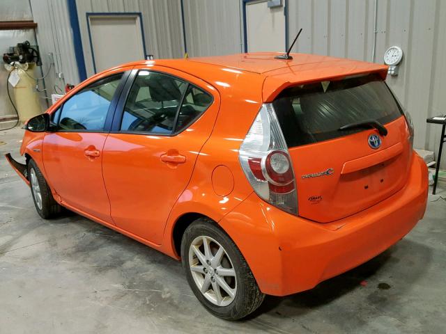 JTDKDTB30C1017188 - 2012 TOYOTA PRIUS C ORANGE photo 3