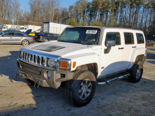 5GTDN13E178193439 - 2007 HUMMER H3 WHITE photo 2