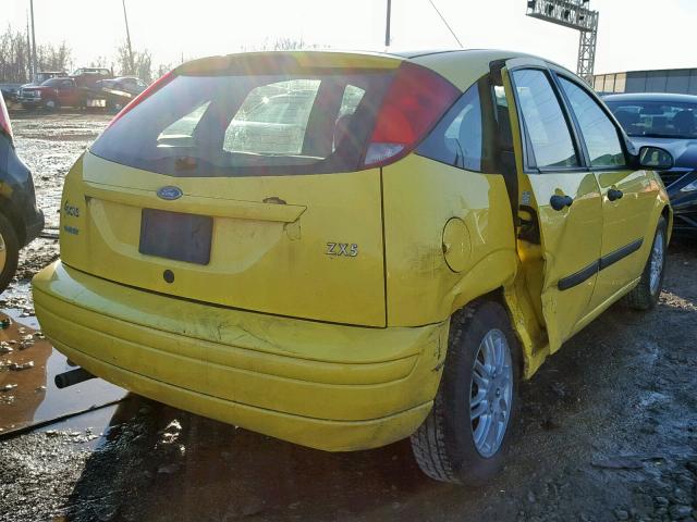 3FAFP37333R192760 - 2003 FORD FOCUS ZX5 YELLOW photo 4