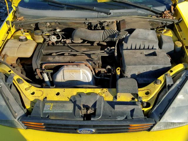 3FAFP37333R192760 - 2003 FORD FOCUS ZX5 YELLOW photo 7