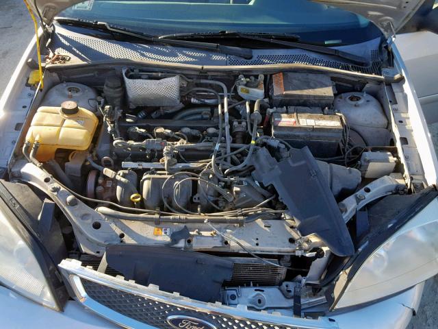 1FAFP34N85W113752 - 2005 FORD FOCUS ZX4 SILVER photo 7