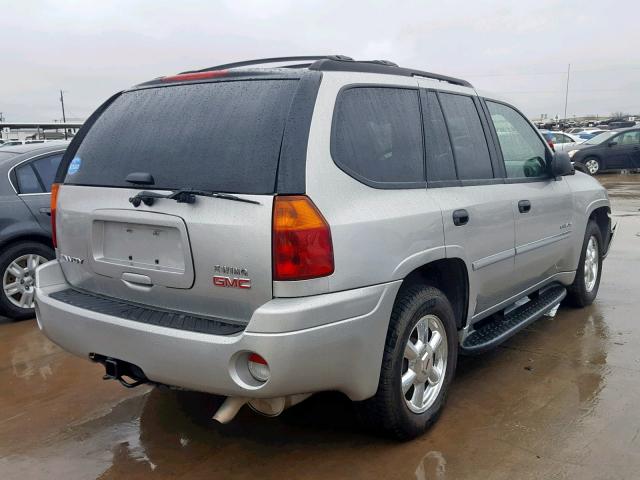 1GKDS13S662238158 - 2006 GMC ENVOY SILVER photo 4