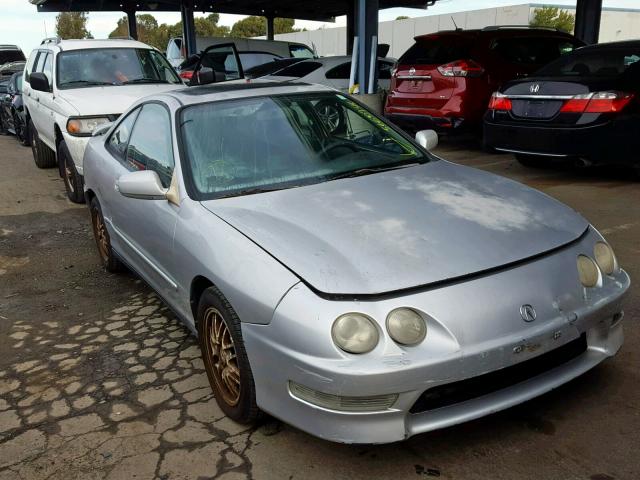 JH4DC4462WS013780 - 1998 ACURA INTEGRA GS SILVER photo 1