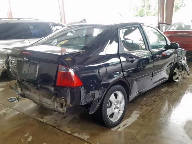 1FAFP34N87W247910 - 2007 FORD FOCUS ZX4 BLACK photo 4