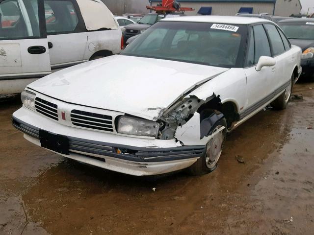 1G3HN52KXSH318633 - 1995 OLDSMOBILE 88 ROYALE WHITE photo 2