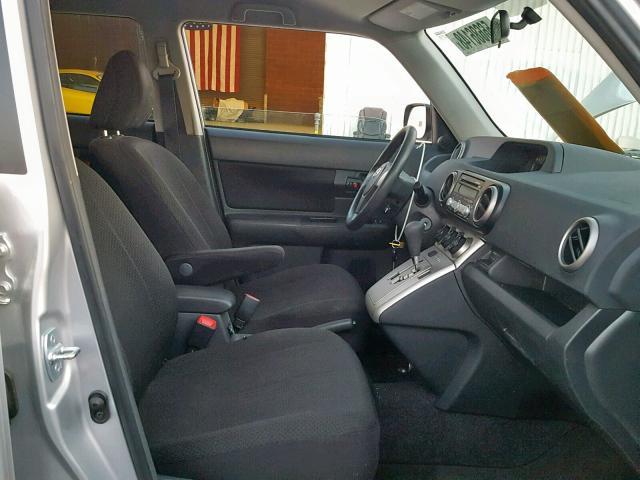 JTLKE50E881005041 - 2008 TOYOTA SCION XB 银色 照片 5