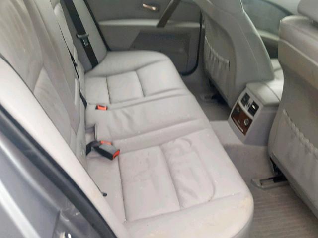 WBANN73557CN04296 - 2007 BMW 530 XIT GRAY photo 6