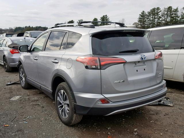 JTMRJREV1JD154224 - 2018 TOYOTA RAV4 HV LE SILVER photo 3