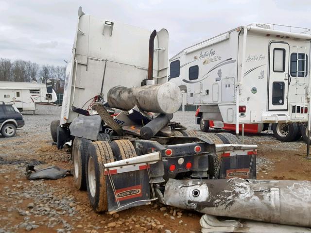 1FUJA6CG82PJ02078 - 2002 FREIGHTLINER CONVENTION WHITE photo 3