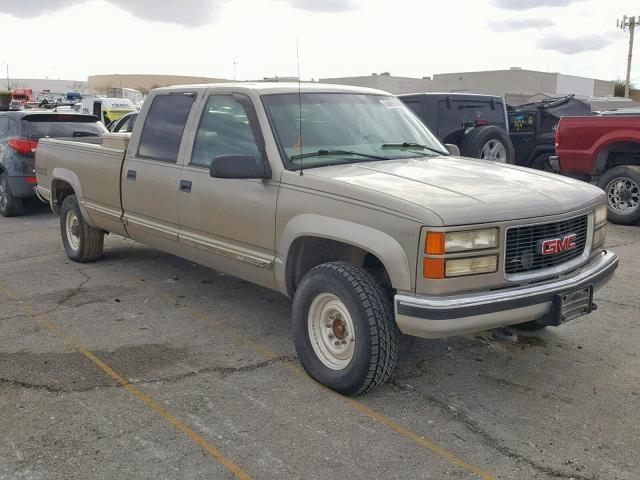 1GTHK33J8WF071679 - 1998 GMC SIERRA K35 WHITE photo 1