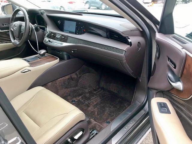 JTHC51FF3J5002327 - 2018 LEXUS LS 500 GRAY photo 5