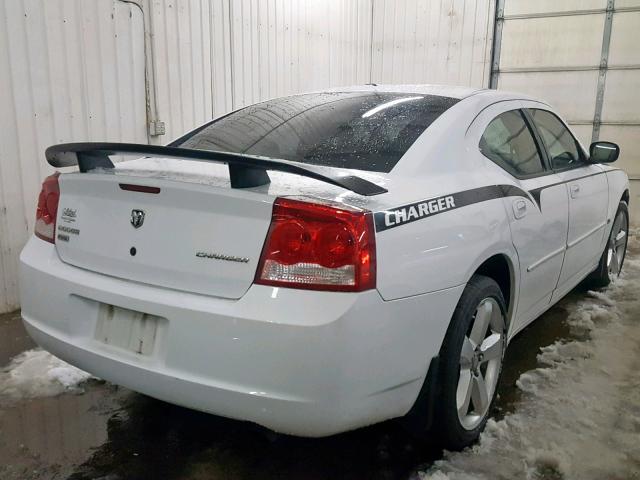 2B3CK9CV8AH269316 - 2010 DODGE CHARGER RA WHITE photo 4