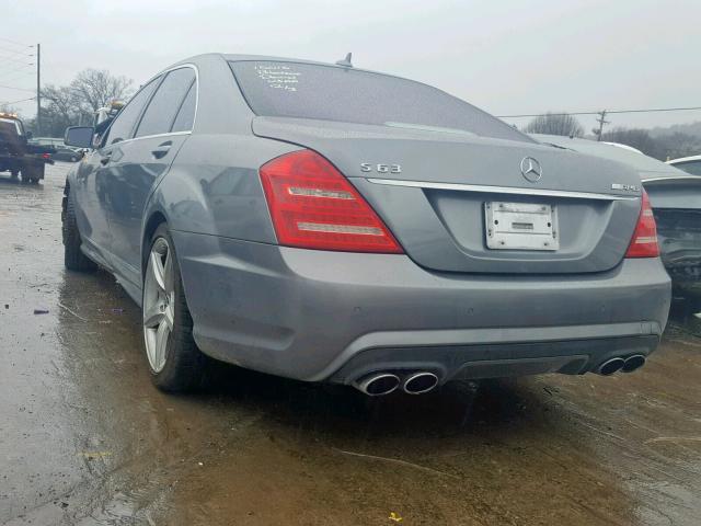WDDNG7HBXAA312456 - 2010 MERCEDES-BENZ S 63 AMG SILVER photo 3