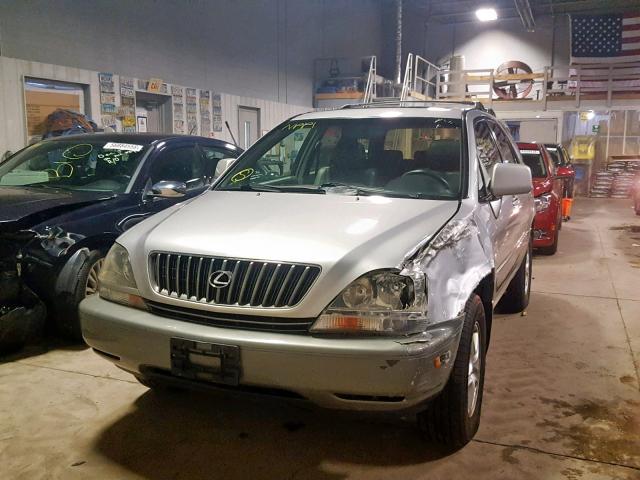 JT6HF10U3Y0132263 - 2000 LEXUS RX 300 GRAY photo 2