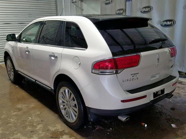 2LMDJ6JK2BBJ06985 - 2011 LINCOLN MKX WHITE photo 3