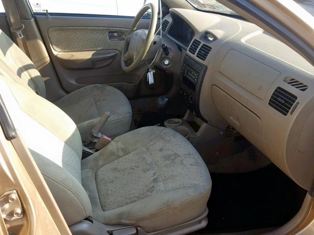 KNADC125546331227 - 2004 KIA RIO TAN photo 5