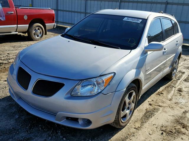 5Y2SL63885Z409368 - 2005 PONTIAC VIBE SILVER photo 2